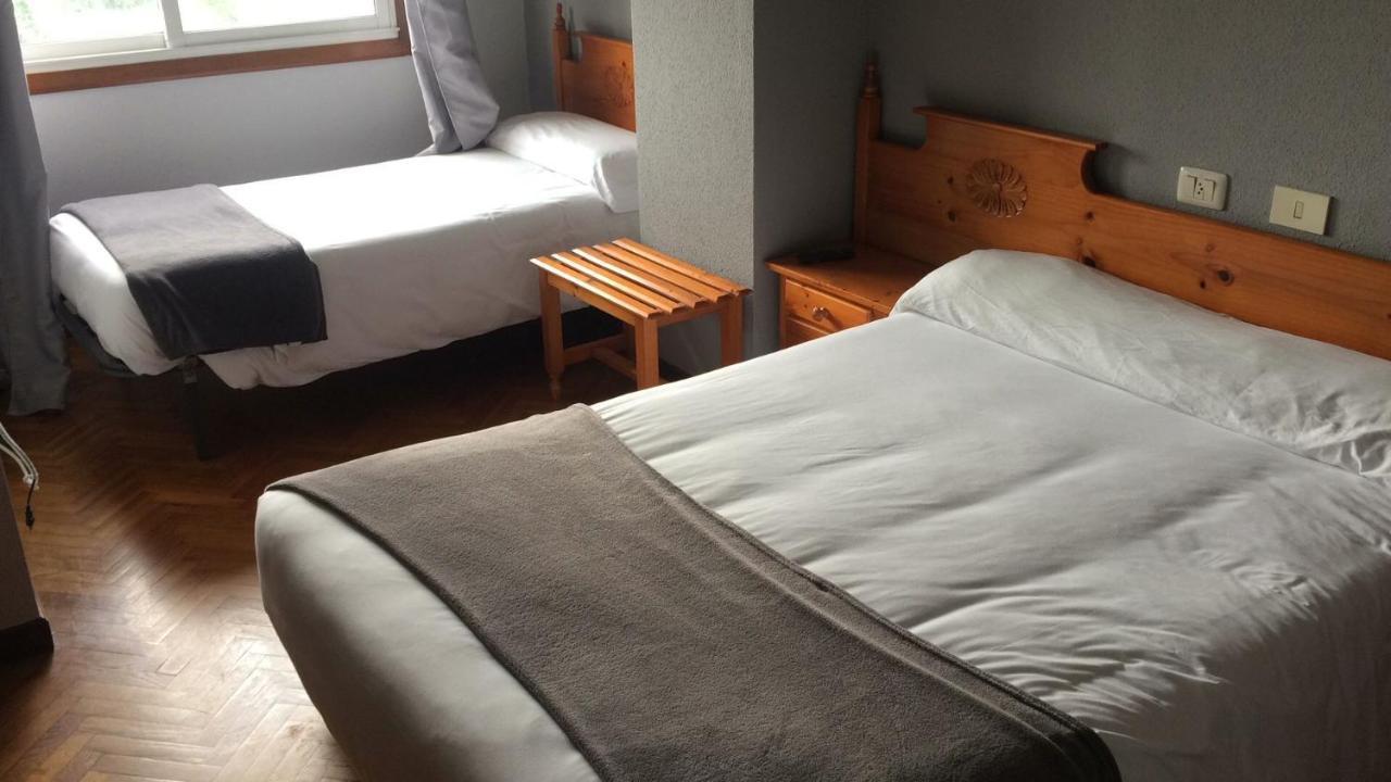 Albergue Hostal Telmo Tui Exteriör bild