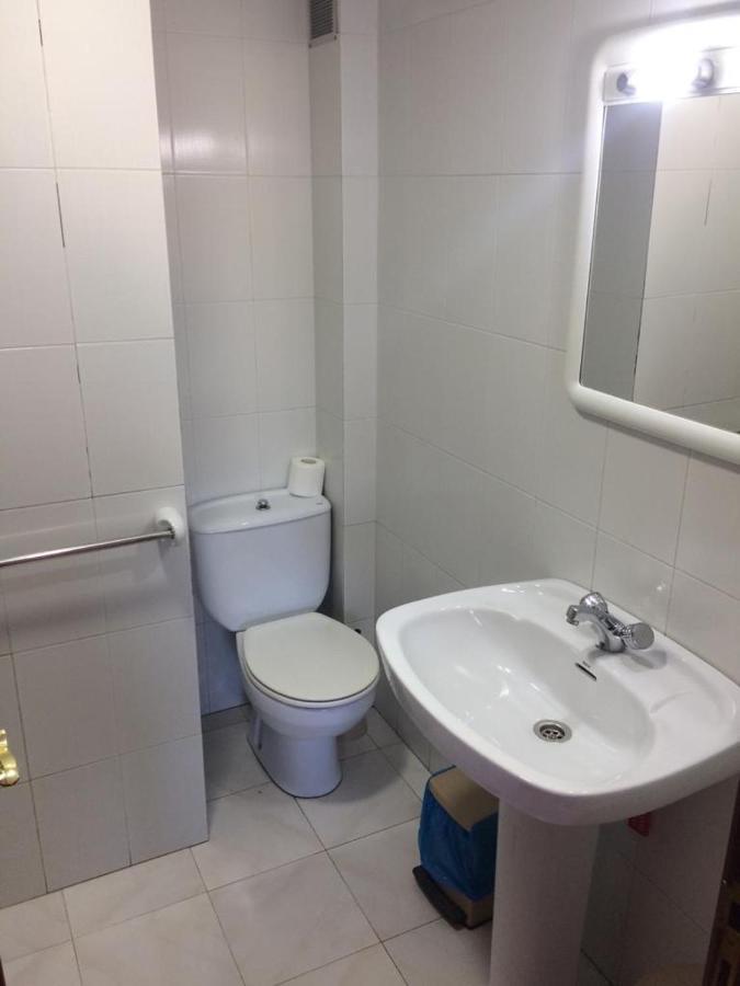 Albergue Hostal Telmo Tui Exteriör bild