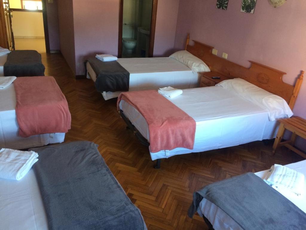 Albergue Hostal Telmo Tui Exteriör bild